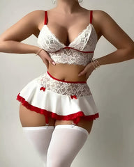 Ensemble Pyjama Sensuel en Soie de Lait et Dentelle