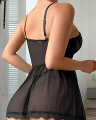 Nuisette Élégante en Dentelle Transparente